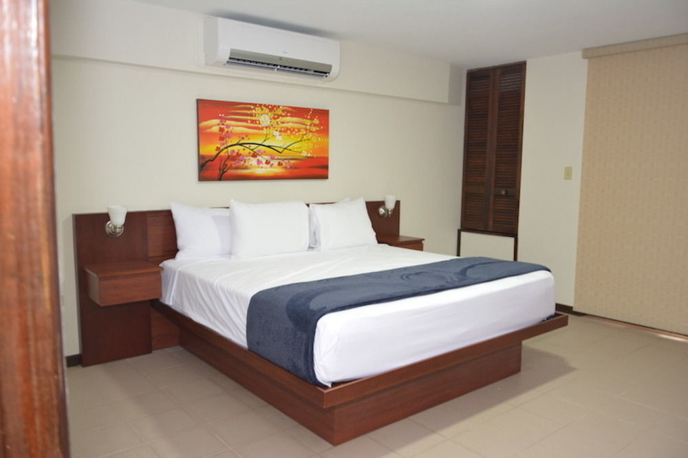 The Plaza Suites Humacao Extérieur photo