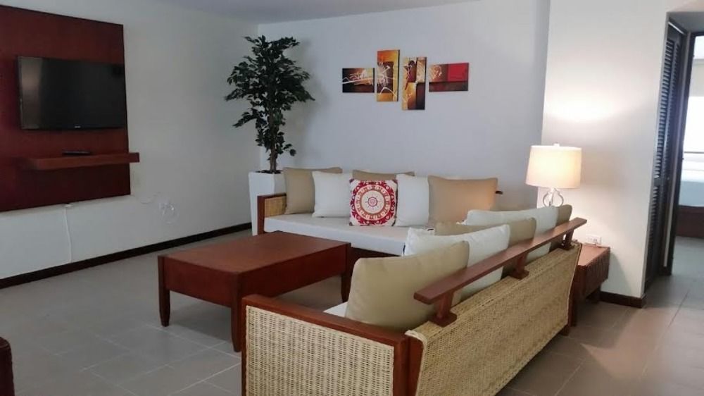The Plaza Suites Humacao Extérieur photo